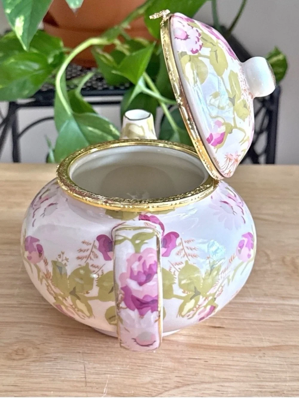 BAUM Asian Rose Collection Hinged Lid Porcelain Teapot Trinket Box Pink Floral